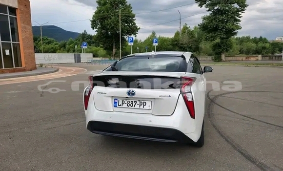 Buy Used Toyota Prius White Car in Dedoplisckaro in Kaheti Buy Used Toyota Prius White Car in Dedoplisckaro in Kaheti