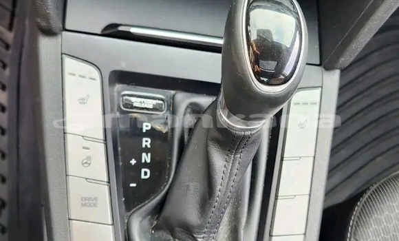 Buy Used Hyundai Elantra White Car in Bihvinta in Abhasia Buy Used Hyundai Elantra White Car in Bihvinta in Abhasia