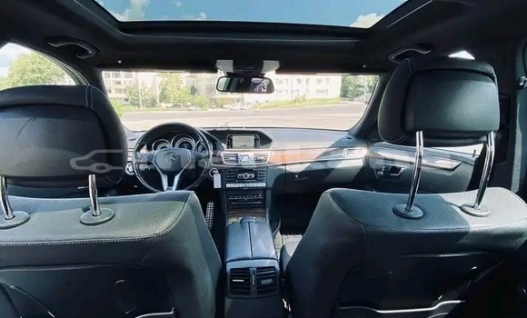 Buy Used Mercedes-Benz 290 Black Car in Bihvinta in Abhasia