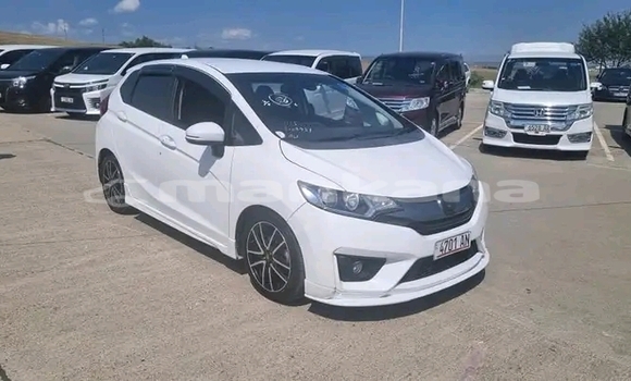 Buy Used Honda FIT White Car in Gali in Abhasia Buy Used Honda FIT White Car in Gali in Abhasia