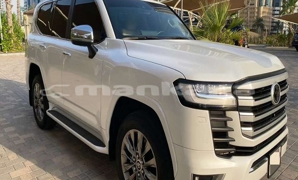 Buy Used Toyota Land Cruiser White Car in Ahalkalaki in Samche-Zhavaheti Buy Used Toyota Land Cruiser White Car in Ahalkalaki in Samche-Zhavaheti