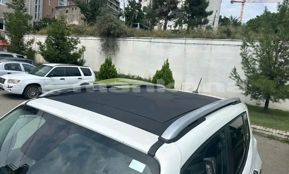 Buy Used Jeep Renegade White Car in Honi in Imereti Buy Used Jeep Renegade White Car in Honi in Imereti