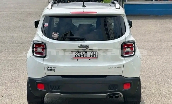 Buy Used Jeep Renegade White Car in Honi in Imereti Buy Used Jeep Renegade White Car in Honi in Imereti