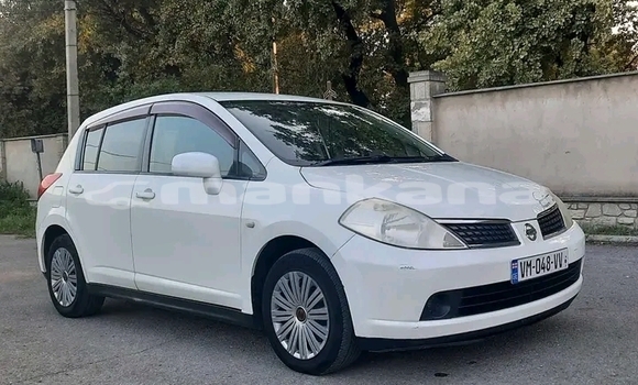 Buy Used Toyota Aqua White Car in Bihvinta in Abhasia Buy Used Toyota Aqua White Car in Bihvinta in Abhasia