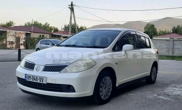 Buy Used Toyota Aqua White Car in Bihvinta in Abhasia Buy Used Toyota Aqua White Car in Bihvinta in Abhasia
