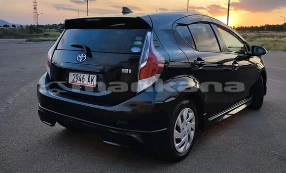 Buy Used Toyota Aqua Black Car in Honi in Imereti Buy Used Toyota Aqua Black Car in Honi in Imereti