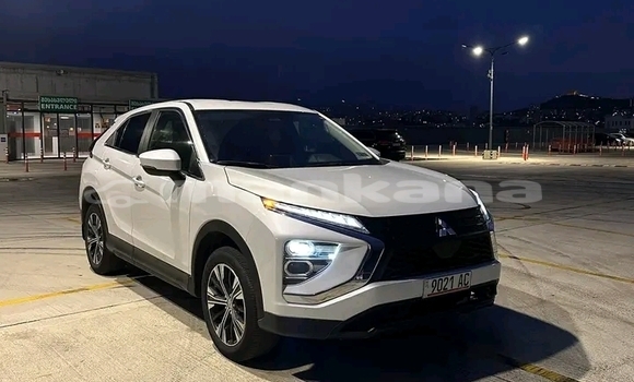 Buy Used Mitsubishi Eclipse White Car in Bihvinta in Abhasia Buy Used Mitsubishi Eclipse White Car in Bihvinta in Abhasia