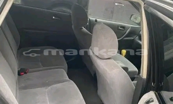 Buy Used BMW 2-Series Black Car in Cageri in Racha