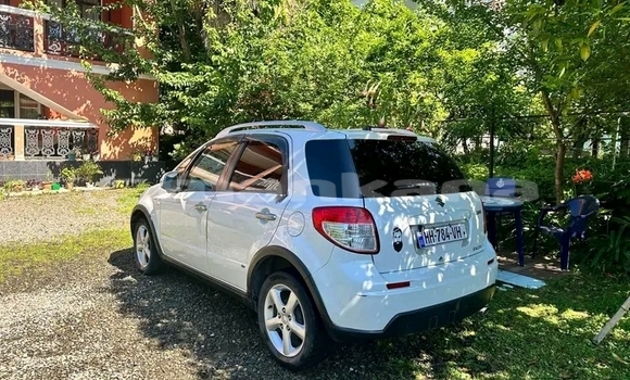 Buy Used Suzuki Reno White Car in Ambrolauri in Racha Buy Used Suzuki Reno White Car in Ambrolauri in Racha