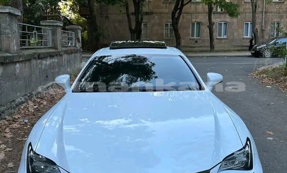 Buy Used Lexus IS 300 White Car in Bihvinta in Abhasia Buy Used Lexus IS 300 White Car in Bihvinta in Abhasia