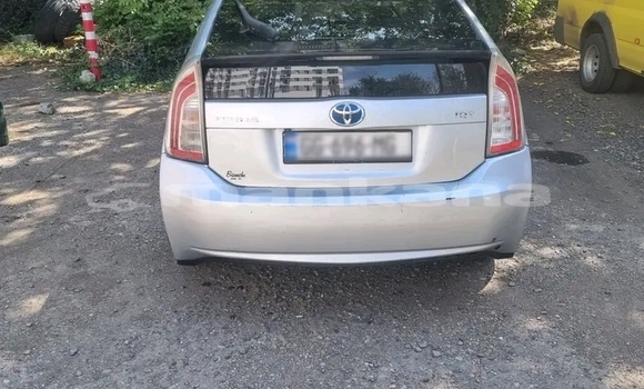 Buy Used Toyota Prius White Car in Bihvinta in Abhasia Buy Used Toyota Prius White Car in Bihvinta in Abhasia