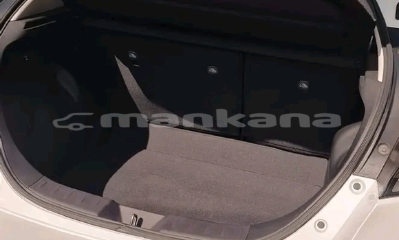 Buy Used Nissan Leaf White Car in Batumi in Ajaria