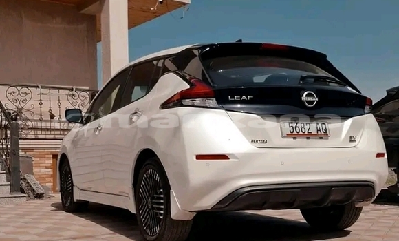 Buy Used Nissan Leaf White Car in Batumi in Ajaria Buy Used Nissan Leaf White Car in Batumi in Ajaria