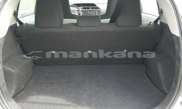 Buy Used Toyota Prius White Car in Tbilisi in Tbilisi Buy Used Toyota Prius White Car in Tbilisi in Tbilisi