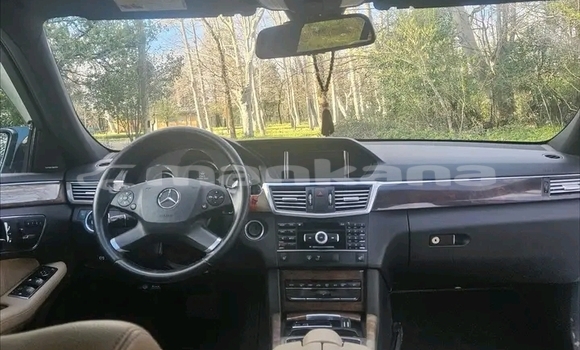 Buy Used Mercedes-Benz E200 White Car in Gulripshi in Abhasia Buy Used Mercedes-Benz E200 White Car in Gulripshi in Abhasia