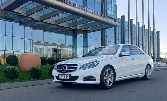 Buy Used Mercedes-Benz E–Class White Car in Gudauta in Abhasia Buy Used Mercedes-Benz E–Class White Car in Gudauta in Abhasia