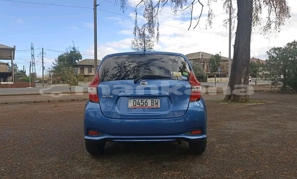 Buy Used Toyota Matrix Blue Car in Honi in Imereti Buy Used Toyota Matrix Blue Car in Honi in Imereti