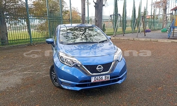 Buy Used Toyota Matrix Blue Car in Honi in Imereti Buy Used Toyota Matrix Blue Car in Honi in Imereti