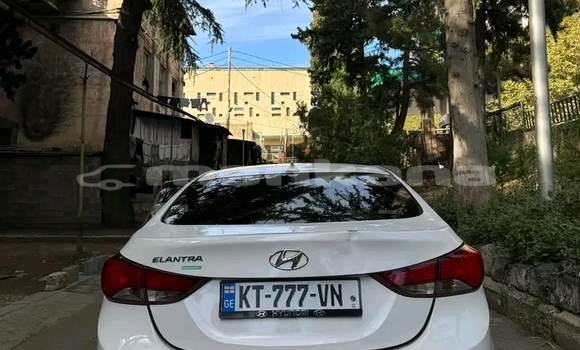 Buy Used Hyundai Elantra White Car in Kutaisi in Imereti Buy Used Hyundai Elantra White Car in Kutaisi in Imereti