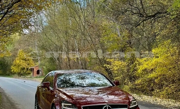 Buy Used Hyundai Elantra Red Car in Gagra in Abhasia Buy Used Hyundai Elantra Red Car in Gagra in Abhasia