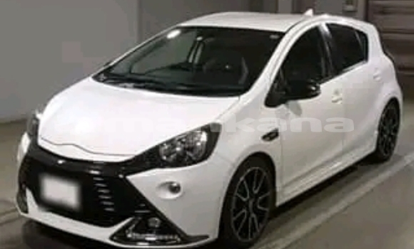 Buy Used Toyota Aqua White Car in Kvareli in Kaheti Buy Used Toyota Aqua White Car in Kvareli in Kaheti