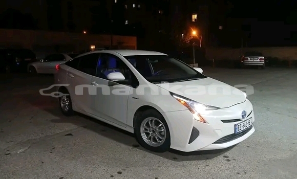 Buy Used Toyota Prius White Car in Gagra in Abhasia Buy Used Toyota Prius White Car in Gagra in Abhasia