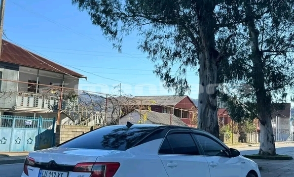 Buy Used Toyota Camry White Car in Batumi in Ajaria Buy Used Toyota Camry White Car in Batumi in Ajaria