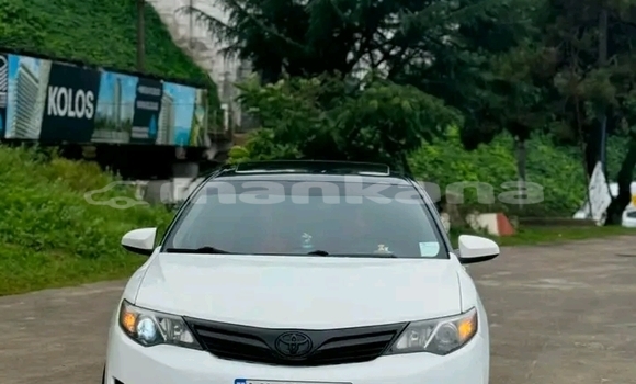 Buy Used Toyota Camry White Car in Batumi in Ajaria Buy Used Toyota Camry White Car in Batumi in Ajaria