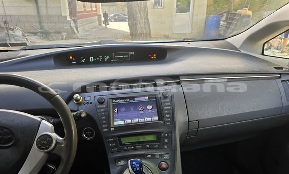 Buy Used Toyota Prius White Car in Tbilisi in Tbilisi Buy Used Toyota Prius White Car in Tbilisi in Tbilisi