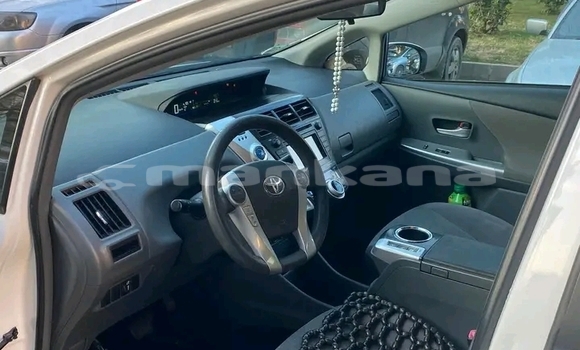 Buy Used Honda CR–V White Car in Cnori in Kaheti Buy Used Honda CR–V White Car in Cnori in Kaheti