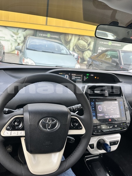 Big with watermark toyota prius abhasia import dubai 6767