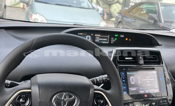 Buy Used Toyota Prius White Car in Import - Dubai in Abhasia Buy Used Toyota Prius White Car in Import - Dubai in Abhasia