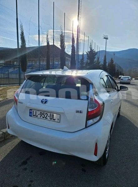 Big with watermark toyota aqua ajaria batumi 6850