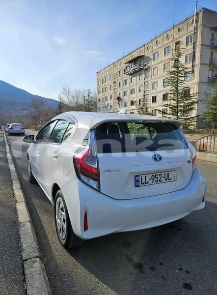 Big with watermark toyota aqua ajaria batumi 6850