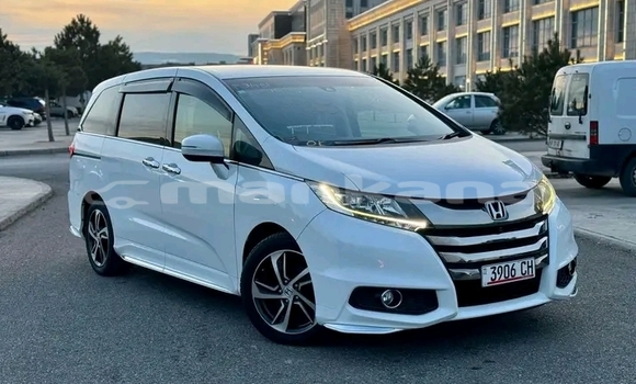 Buy Used Honda Odyssey White Car in Batumi in Ajaria Buy Used Honda Odyssey White Car in Batumi in Ajaria