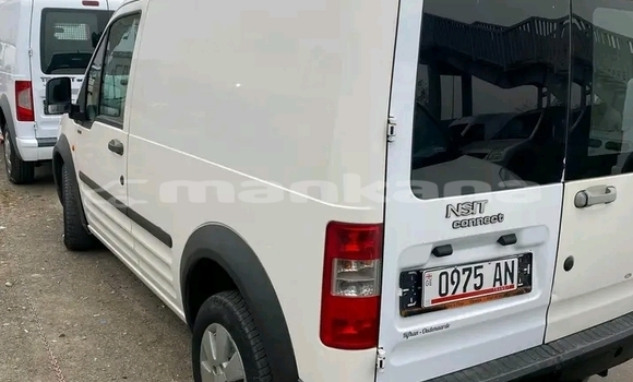 Buy Used Toyota Hiace White Car in Bihvinta in Abhasia Buy Used Toyota Hiace White Car in Bihvinta in Abhasia