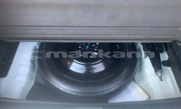 Buy Used Kia Sportage White Car in Bihvinta in Abhasia Buy Used Kia Sportage White Car in Bihvinta in Abhasia