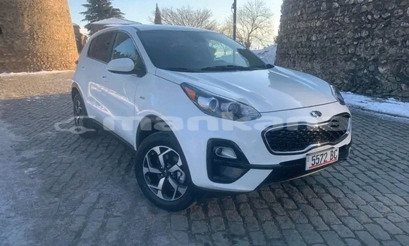 Buy Used Kia Sportage White Car in Bihvinta in Abhasia Buy Used Kia Sportage White Car in Bihvinta in Abhasia