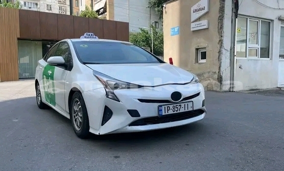 Buy Used Toyota Prius White Car in Bihvinta in Abhasia Buy Used Toyota Prius White Car in Bihvinta in Abhasia