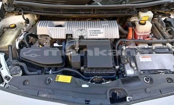 Buy Used Toyota Prius White Car in Bihvinta in Abhasia Buy Used Toyota Prius White Car in Bihvinta in Abhasia