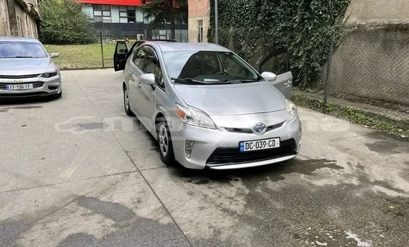 Buy Used Toyota Prius Other Car in Bagdadi in Imereti Buy Used Toyota Prius Other Car in Bagdadi in Imereti