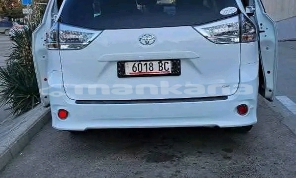 Buy Used Dodge Coronet White Car in Batumi in Ajaria Buy Used Dodge Coronet White Car in Batumi in Ajaria