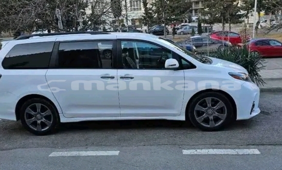 Buy Used Dodge Coronet White Car in Batumi in Ajaria Buy Used Dodge Coronet White Car in Batumi in Ajaria