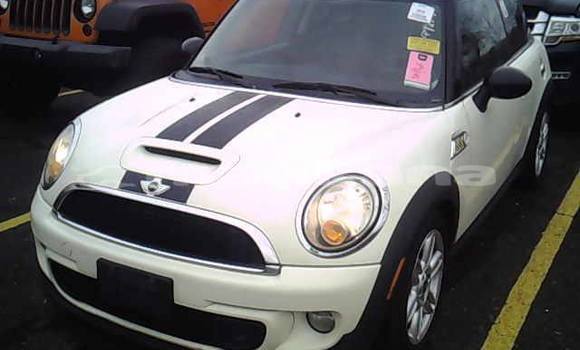 Buy Used MINI Cooper White Car in Tbilisi in Tbilisi