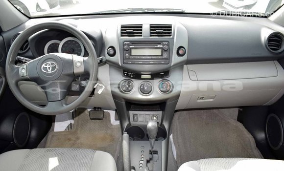 Buy Import Toyota HiAce White Truck in Import - Dubai in Abhasia Buy Import Toyota HiAce White Truck in Import - Dubai in Abhasia