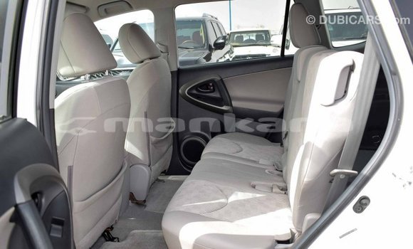 Buy Import Toyota HiAce White Truck in Import - Dubai in Abhasia Buy Import Toyota HiAce White Truck in Import - Dubai in Abhasia