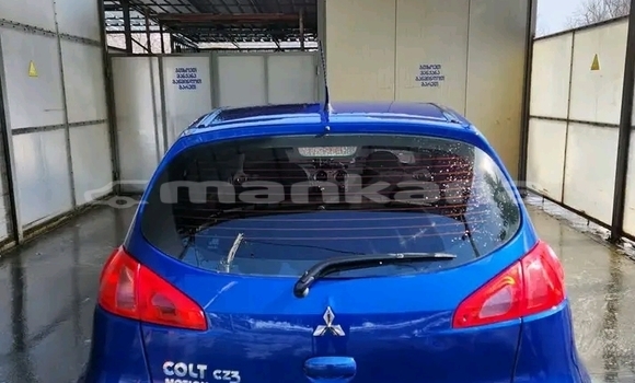 Buy Used Mitsubishi Delica Blue Car in Bihvinta in Abhasia Buy Used Mitsubishi Delica Blue Car in Bihvinta in Abhasia