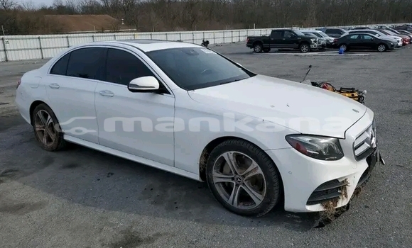Buy Used Mercedes-Benz C250 coupe White Car in Batumi in Ajaria Buy Used Mercedes-Benz C250 coupe White Car in Batumi in Ajaria