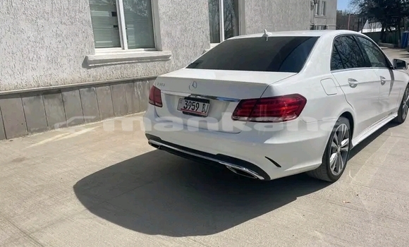 Buy Used Mercedes-Benz 270D White Car in Bagdadi in Imereti