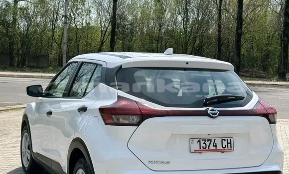 Buy Used Nissan Kix White Car in Batumi in Ajaria Buy Used Nissan Kix White Car in Batumi in Ajaria